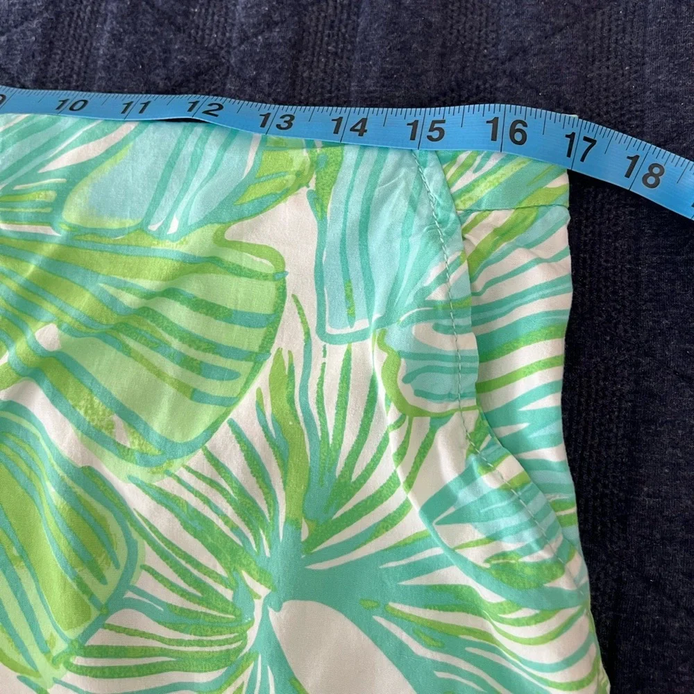 Lilly Pulitzer green/blue/white shorts size 10